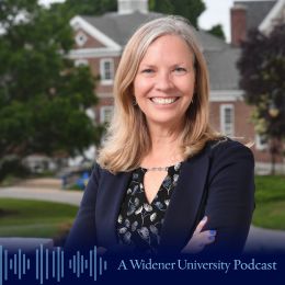 Stacey Robertson headshot