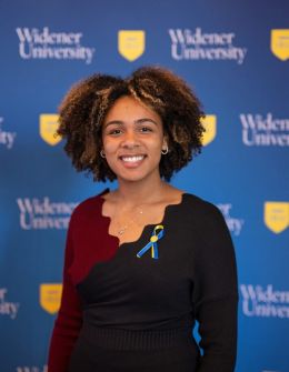 Donya Moore, recipient of the John L. Geoghegan Student Citizenship Award