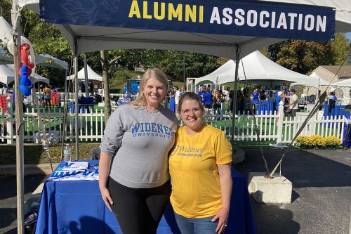 alumni council magazine 960x640 (left to right) Anna Shermeyer and Sharon Carothers at Homecoming